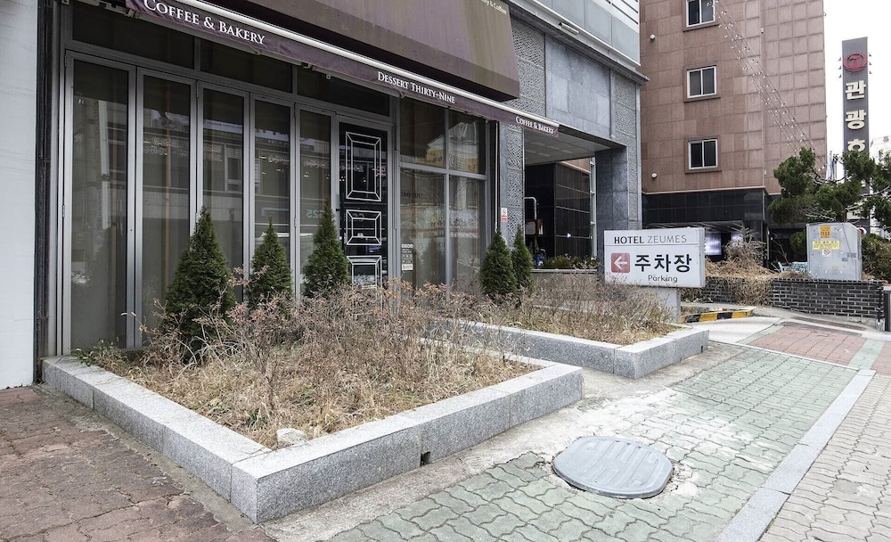 Incheon Airport Hotel Zeumes 44/48