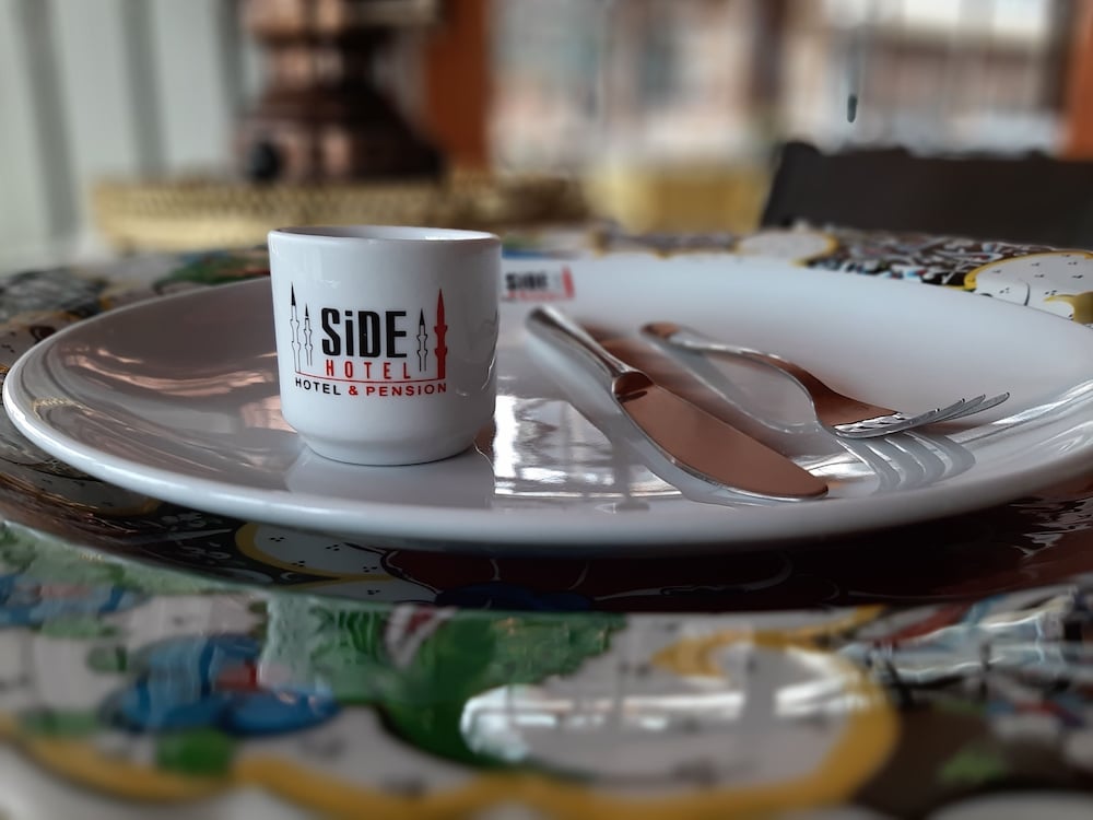 Side Hotel 27/36
