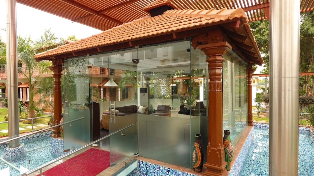 JalMahal Resort &amp; Spa 8/72