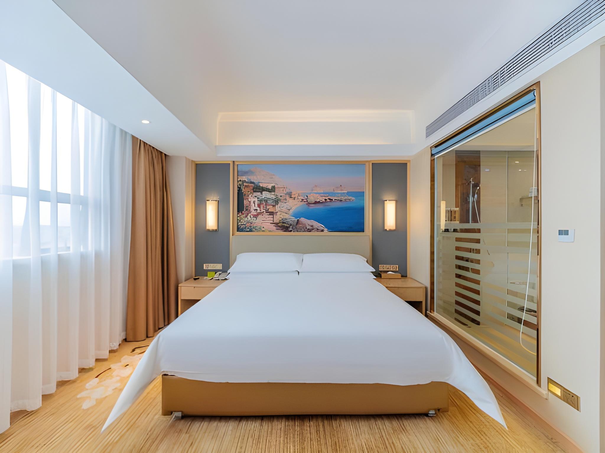Vienna Hotel (Guangdong Dongguan East Railway Station) 32/62