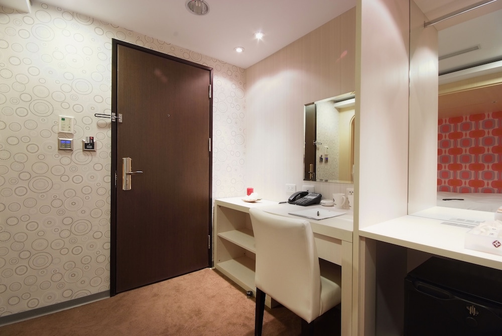 Hotel Leisure Taichung 52/54