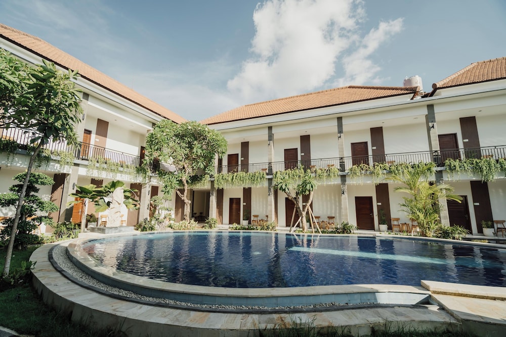 You Suite Seminyak 27/31