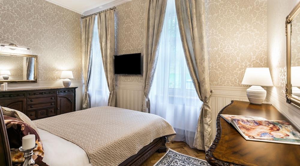 Exclusive Royal Apartments 9/34