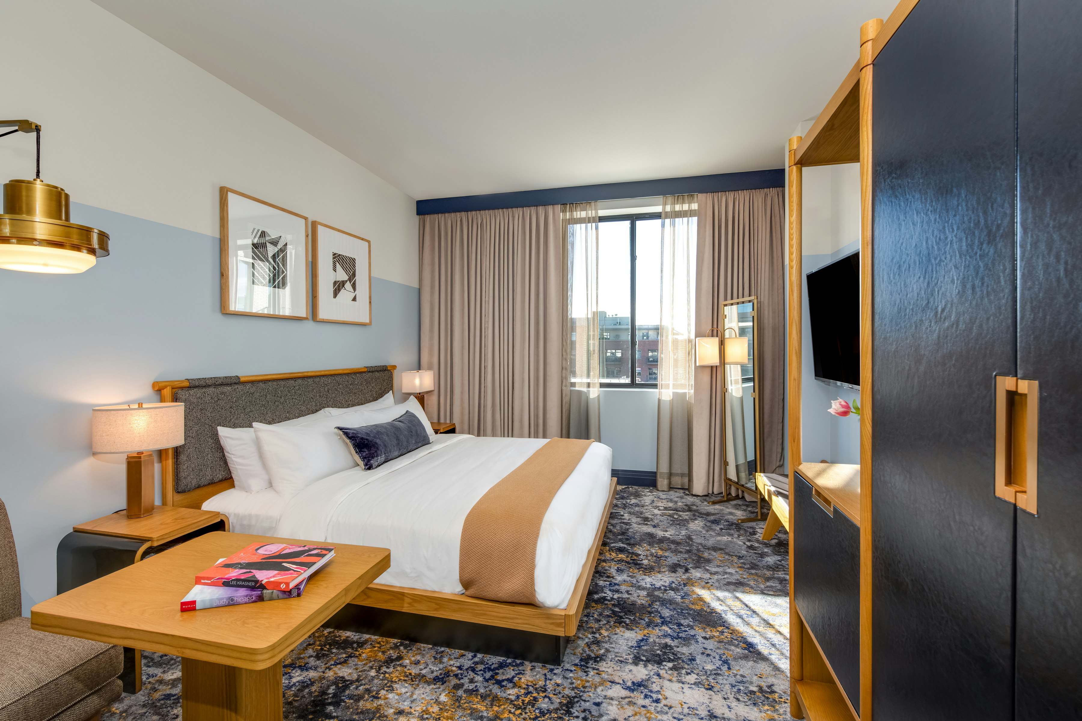 Clayton, King Bed