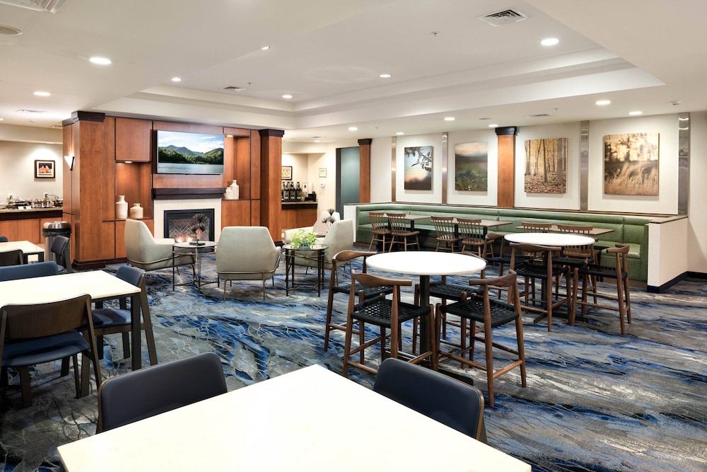 Fairfield Inn & Suites South Boston 52/68