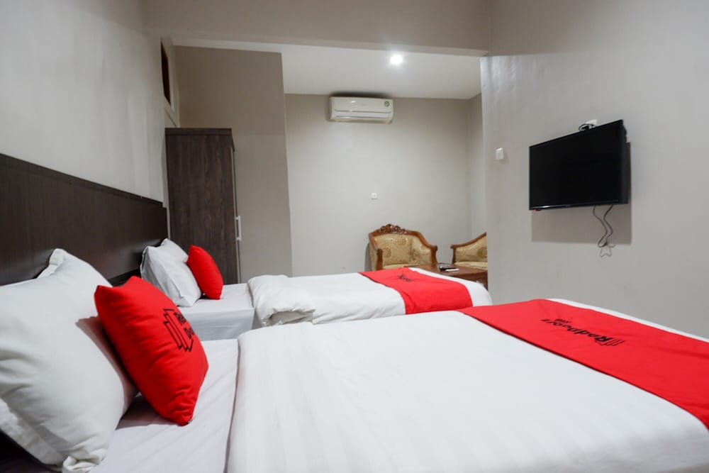 RedDoorz Plus @ Hotel Srikandi Kendari 12/50