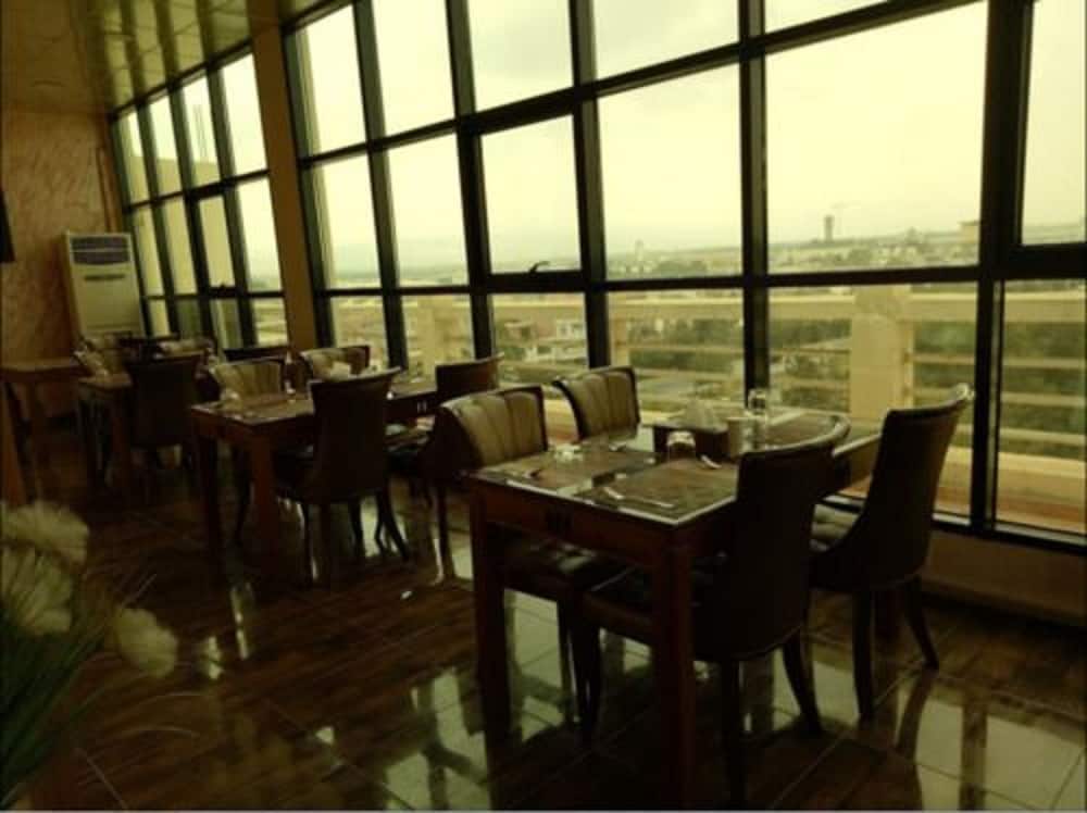 Casablanca Hotel 23/28