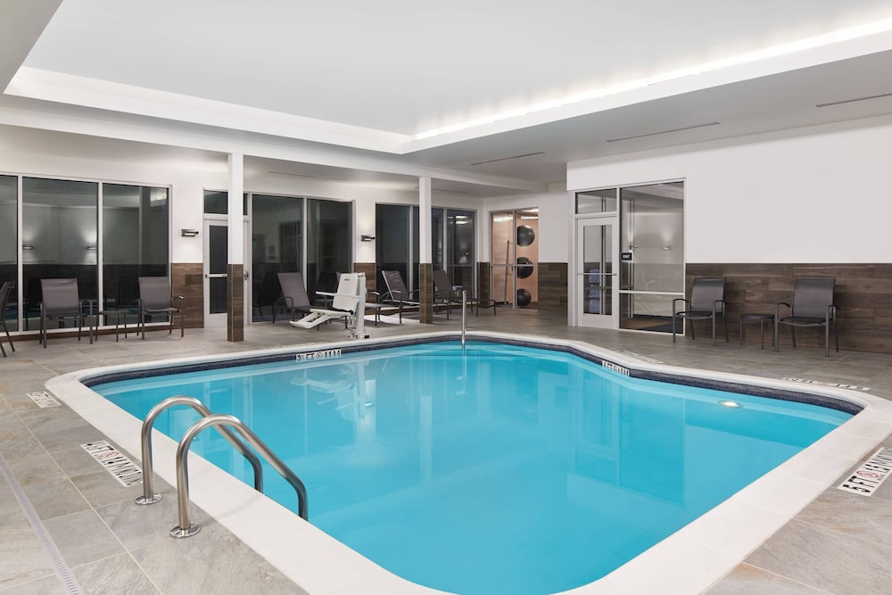 Fairfield Inn & Suites By Marriott Raleigh Wake Forest 10/33
