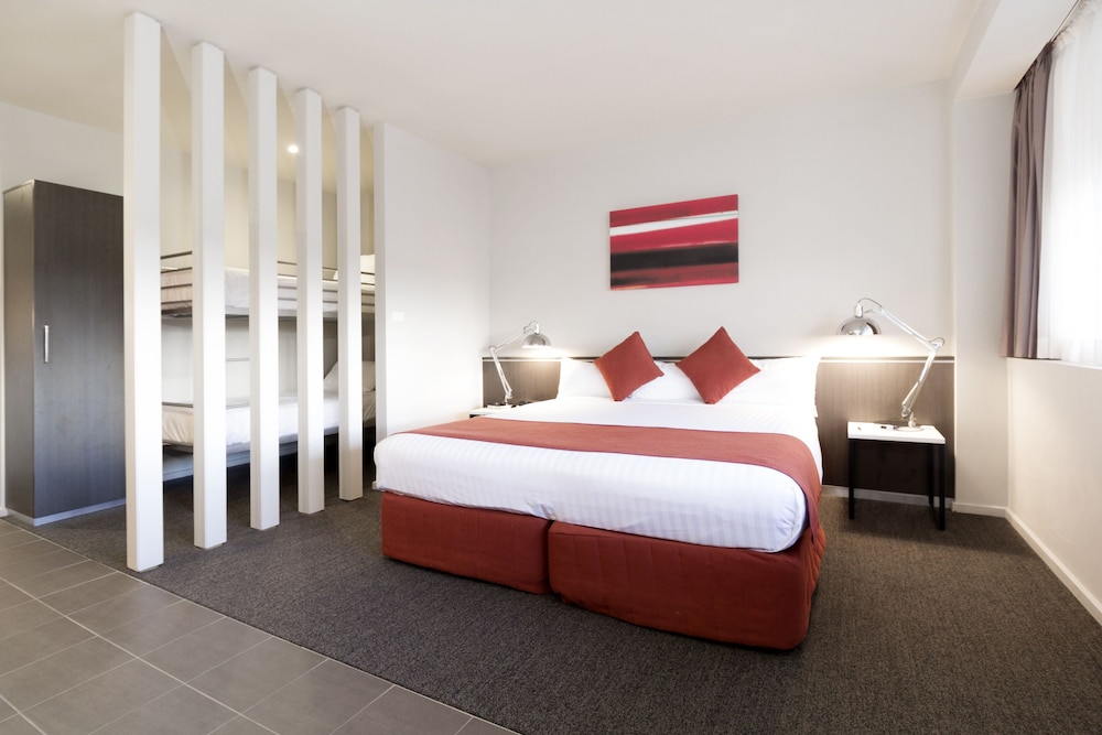 Abode Woden 10/47