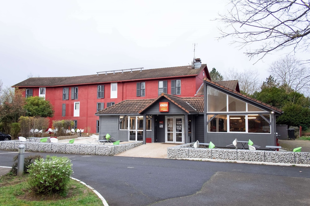 Enzo Hotels Trappes by Kyriad Direct 6/50