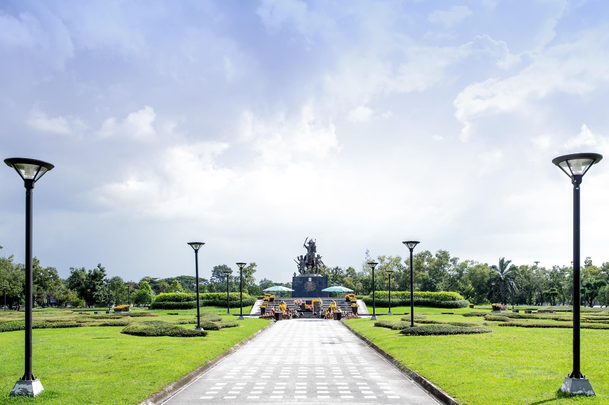Budsarakam Place Hotel 33/33