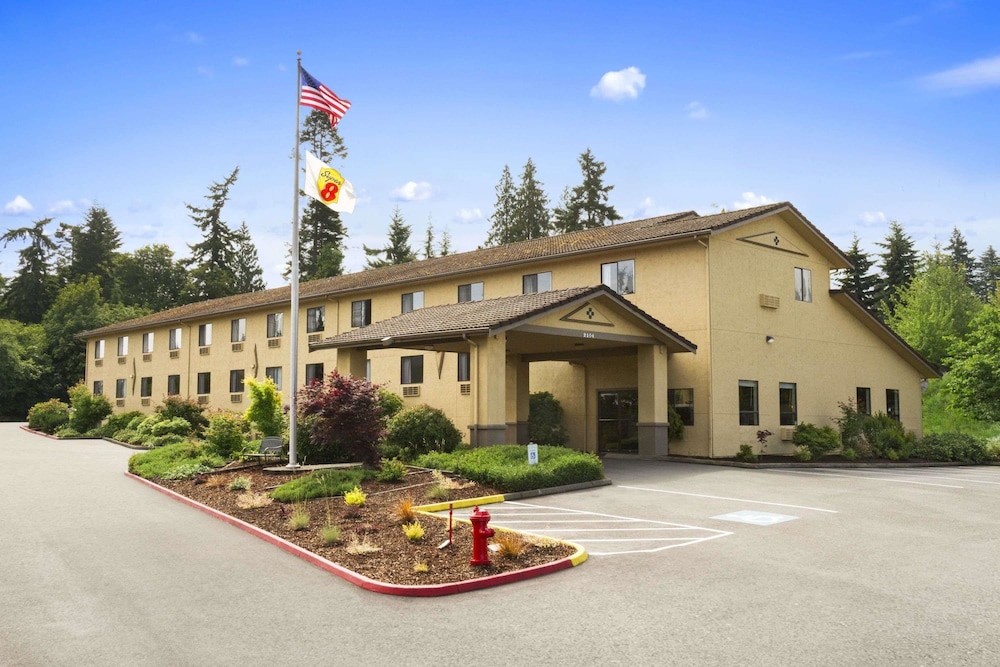 Super 8 By Wyndham Port Angeles At Olympic National Park 1/33
