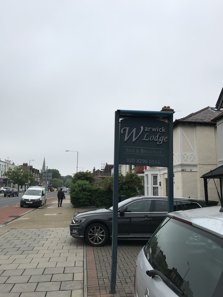 Warwick Lodge 18/24