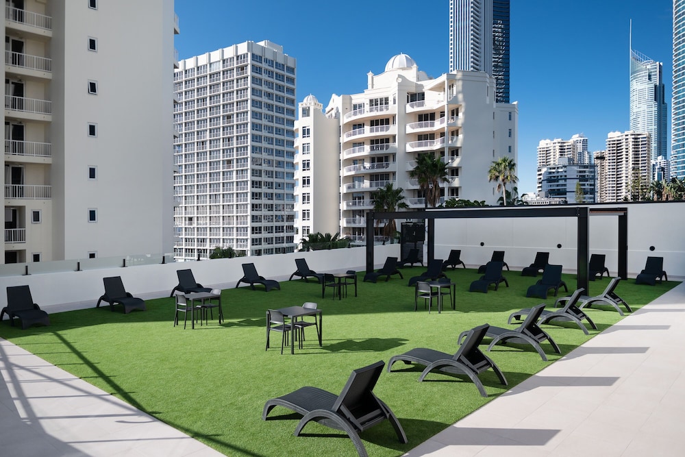 Mantra on View Surfers Paradise 3/52