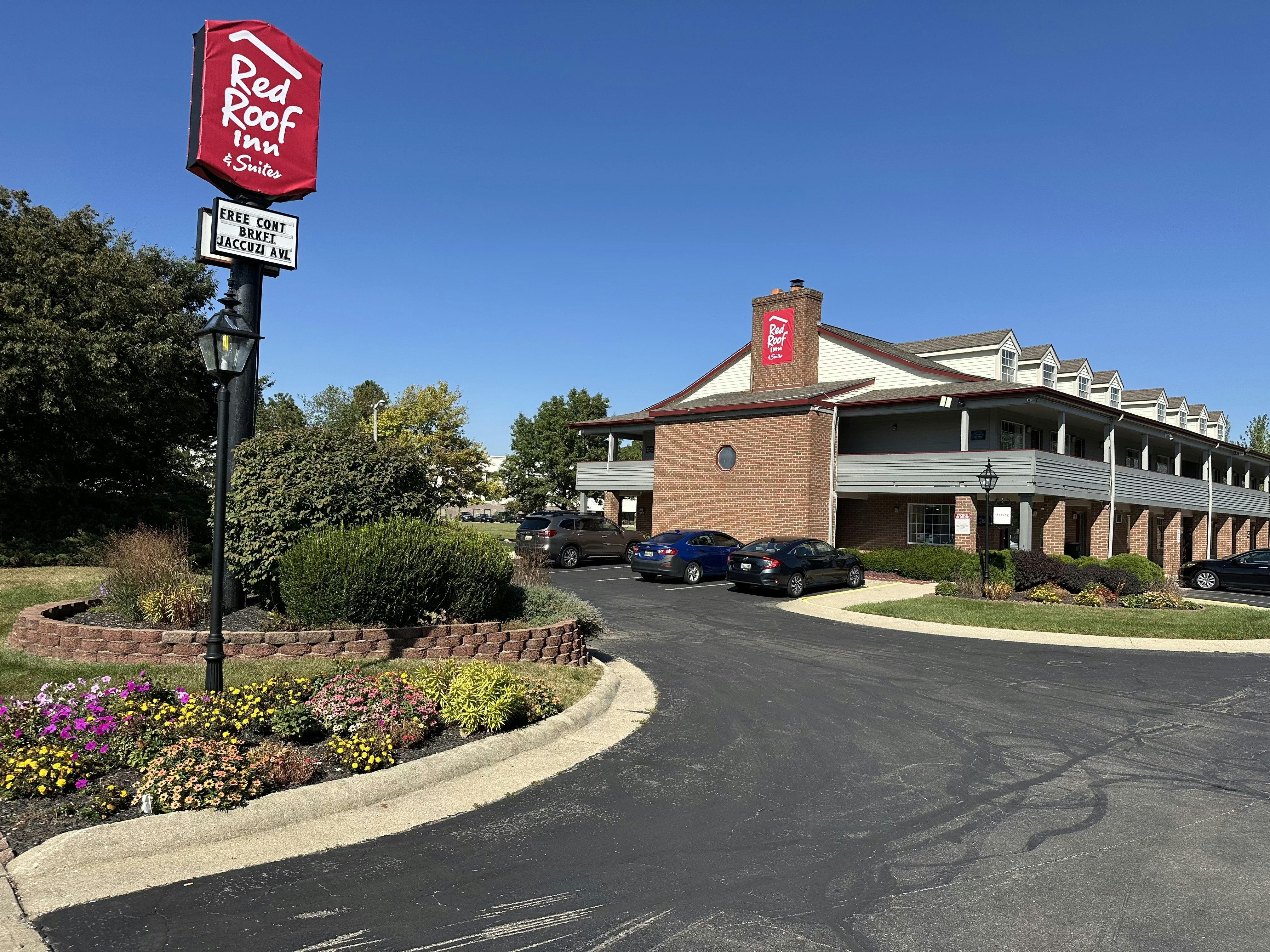 Red Roof Inn & Suites Marysville 26/31