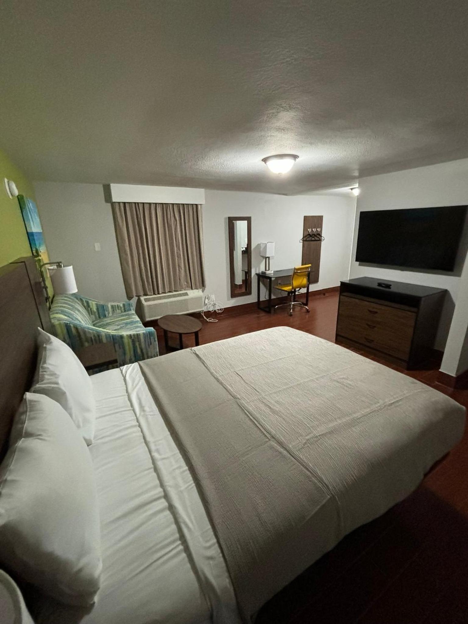 Cottage, Suite, Queen Bed, Ground Floor
