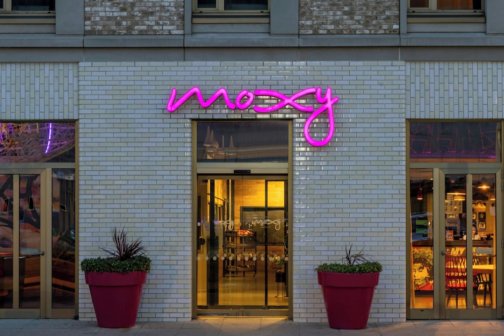 MOXY LONDON EXCEL in LONDON