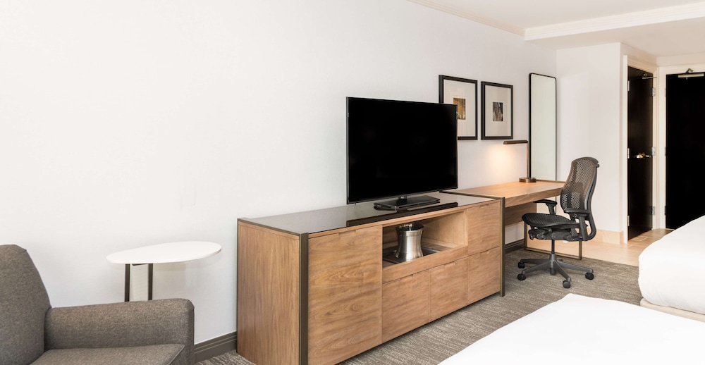 Hilton Columbus Polaris 75/85