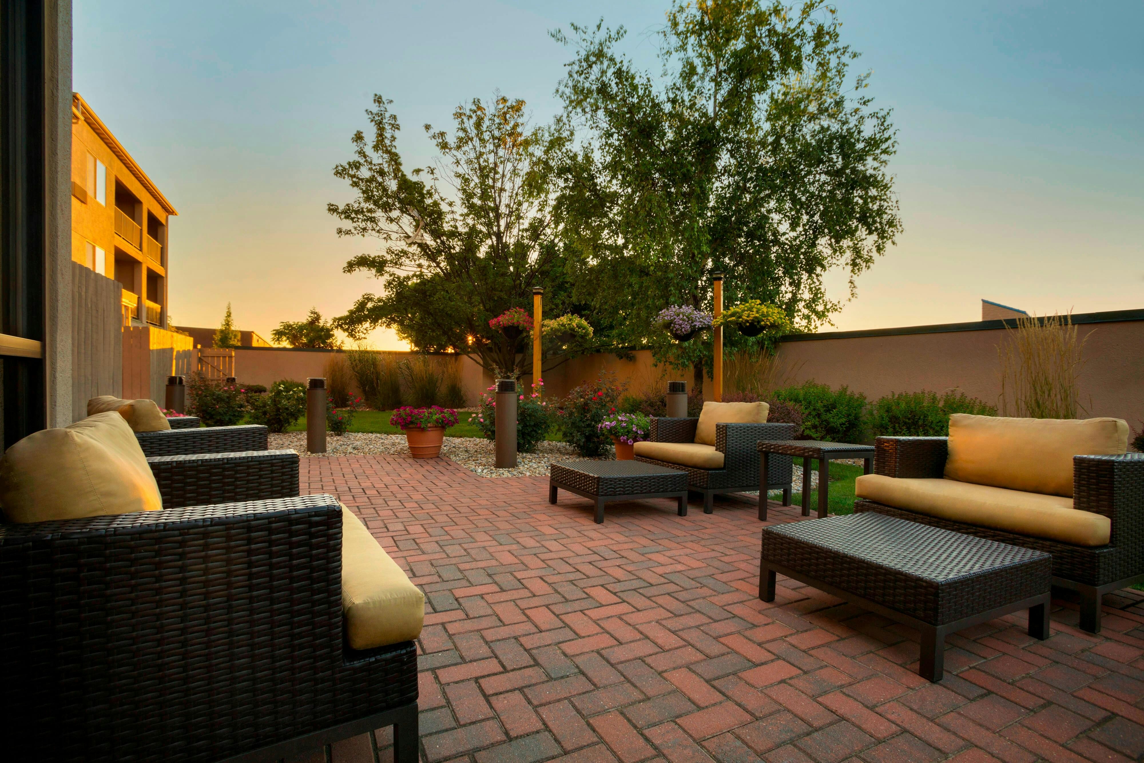 Courtyard Champaign 8/13