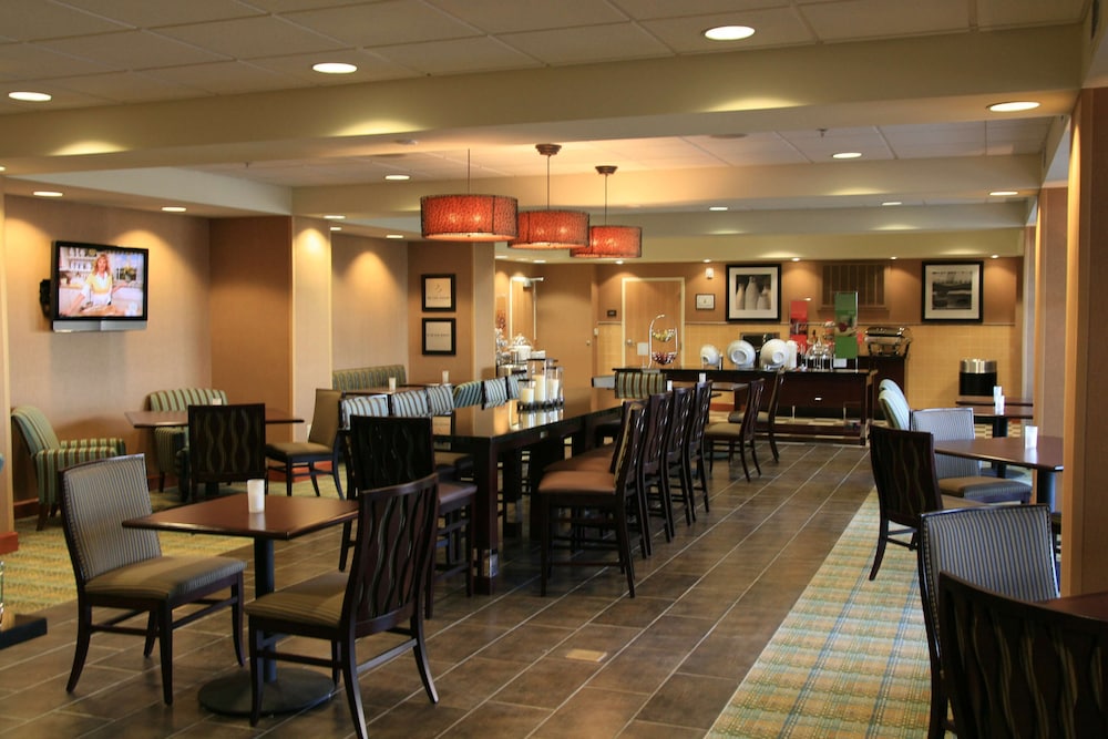 Hampton Inn Las Vegas North Speedway 29/44