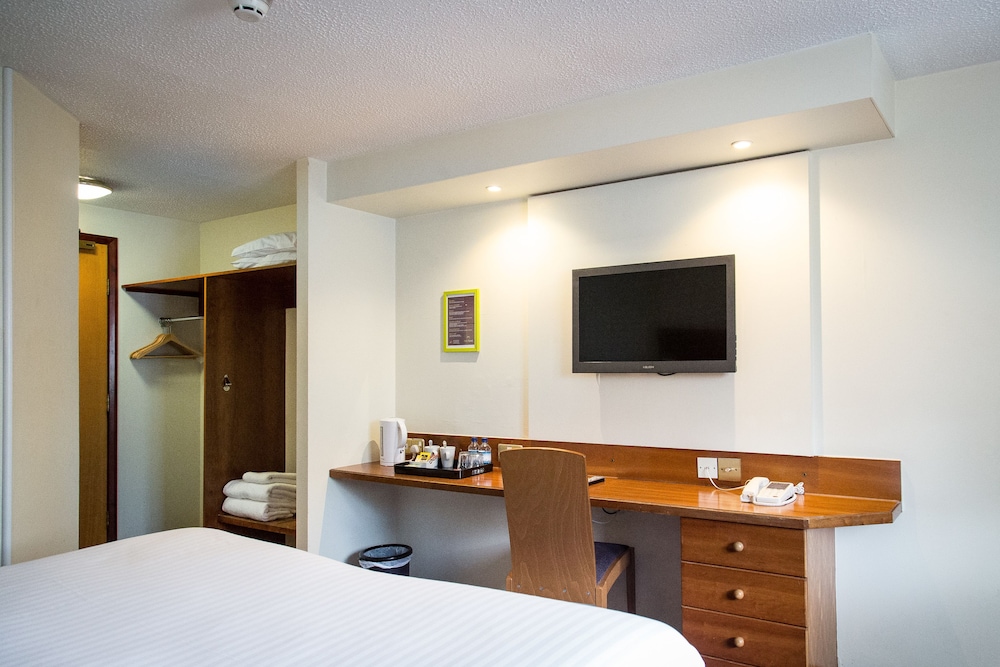 Hello Hotel 19/50