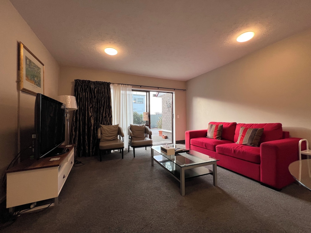 Strathern Motor Lodge 40/59