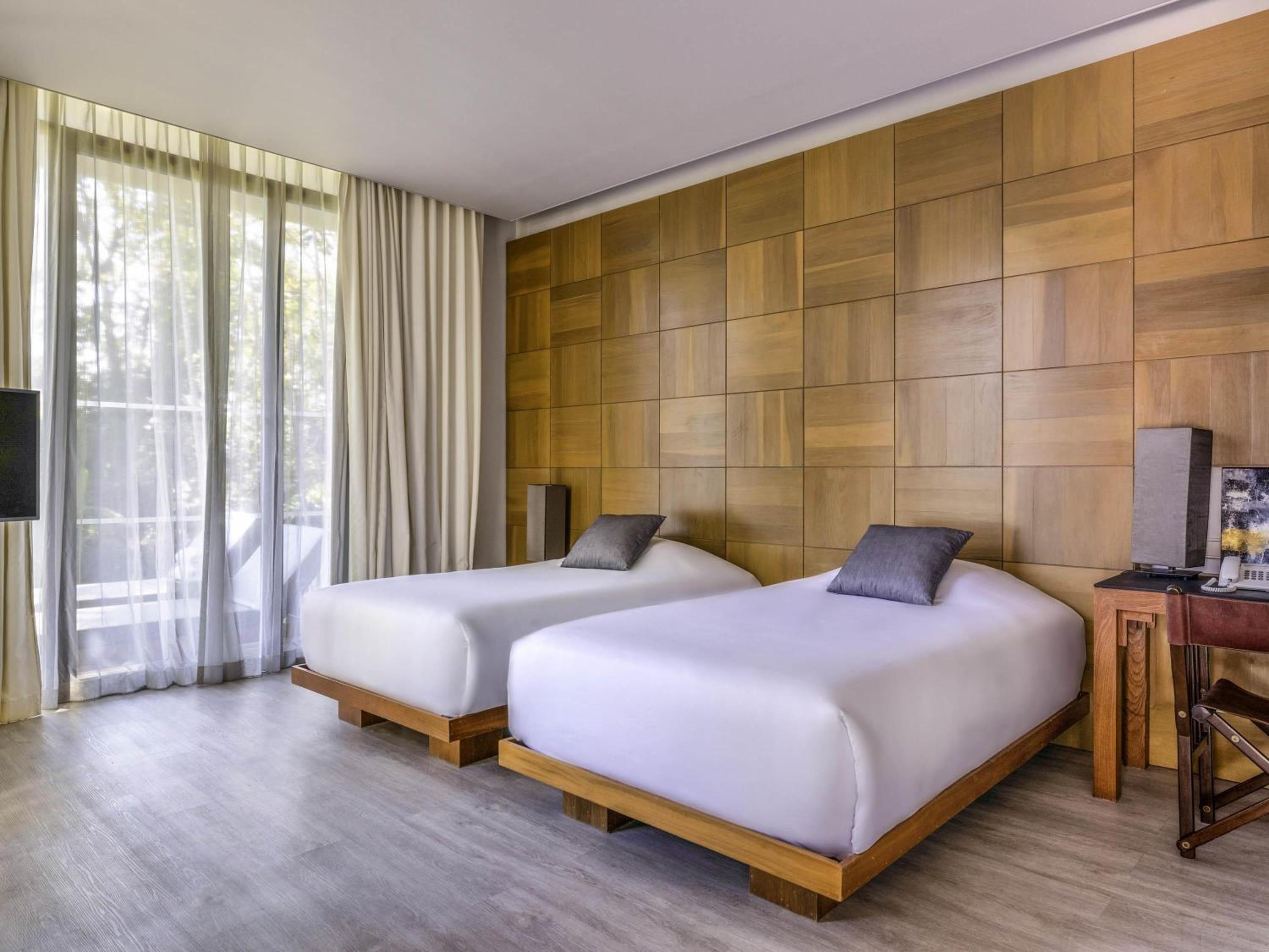 Presidential, Pool, Villa, Queen Bed