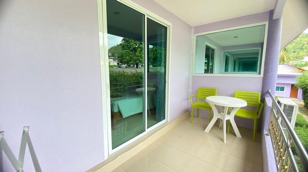 Phi Phi Donchukit Resort 15/40