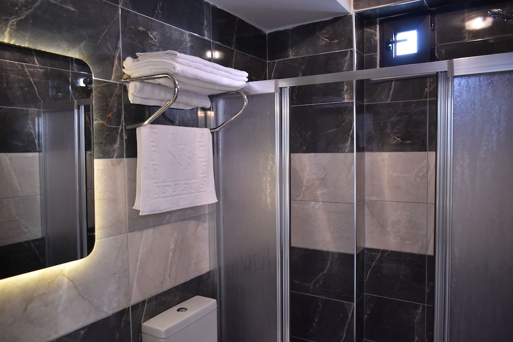Avcilar Garden Hotel 48/48