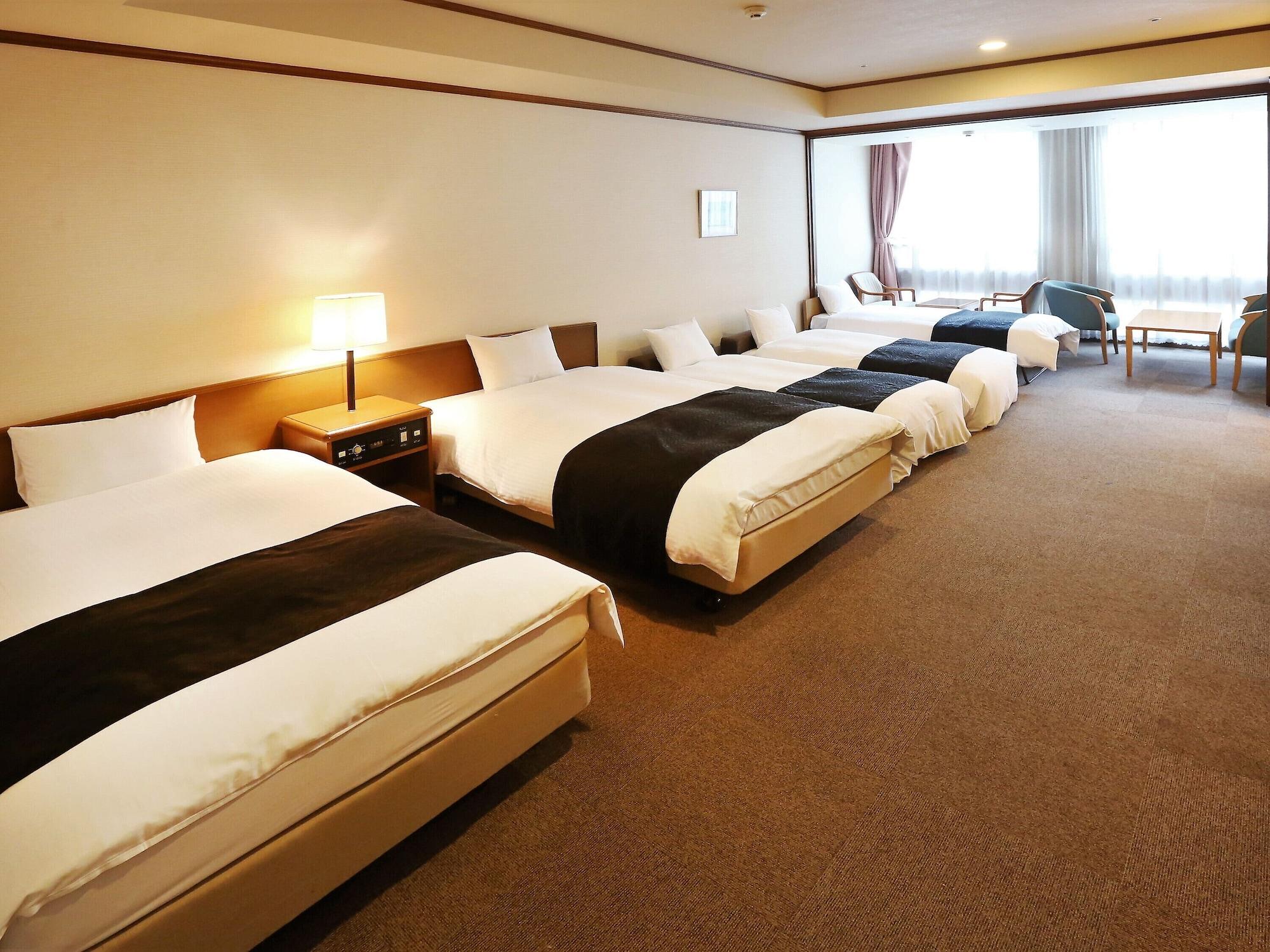 Economy, Twin Beds, 3 Beds, Two Extra Beds, Smoking