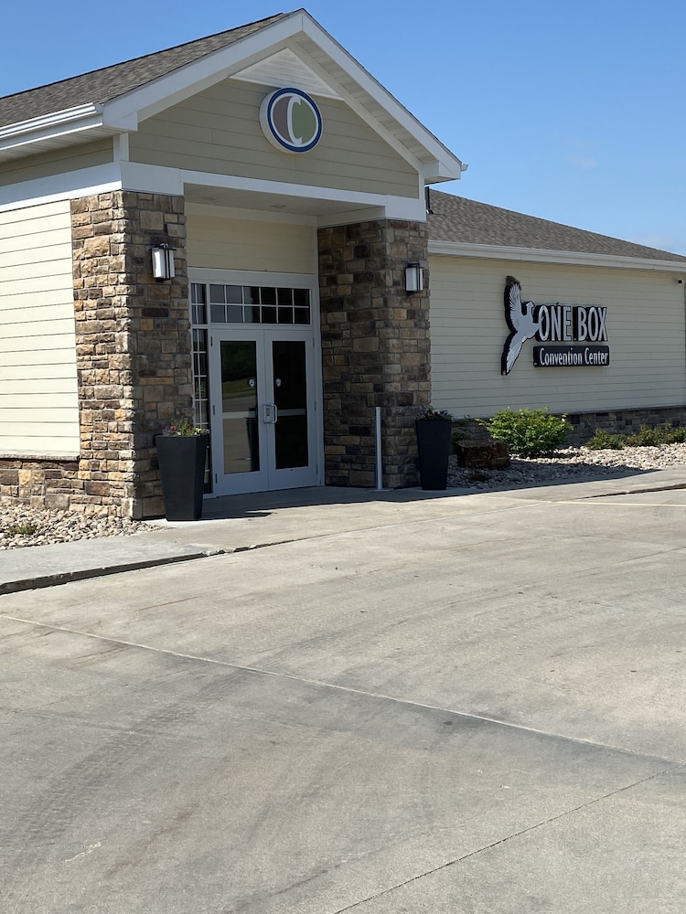Cobblestone Hotel And Suites Broken Bow 42/51