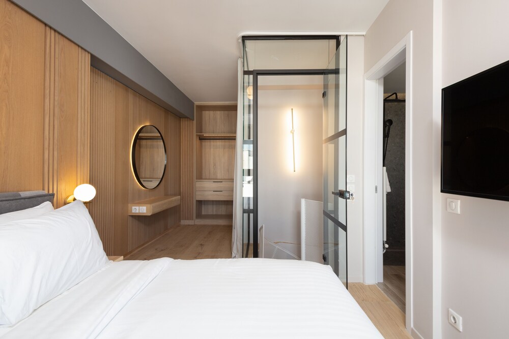 LUX&EASY Athens Downtown Residences 8/50