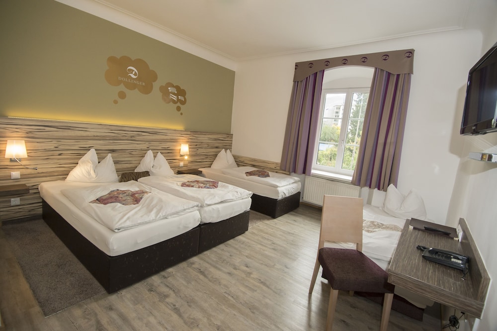 Hotel Dollinger 24/63