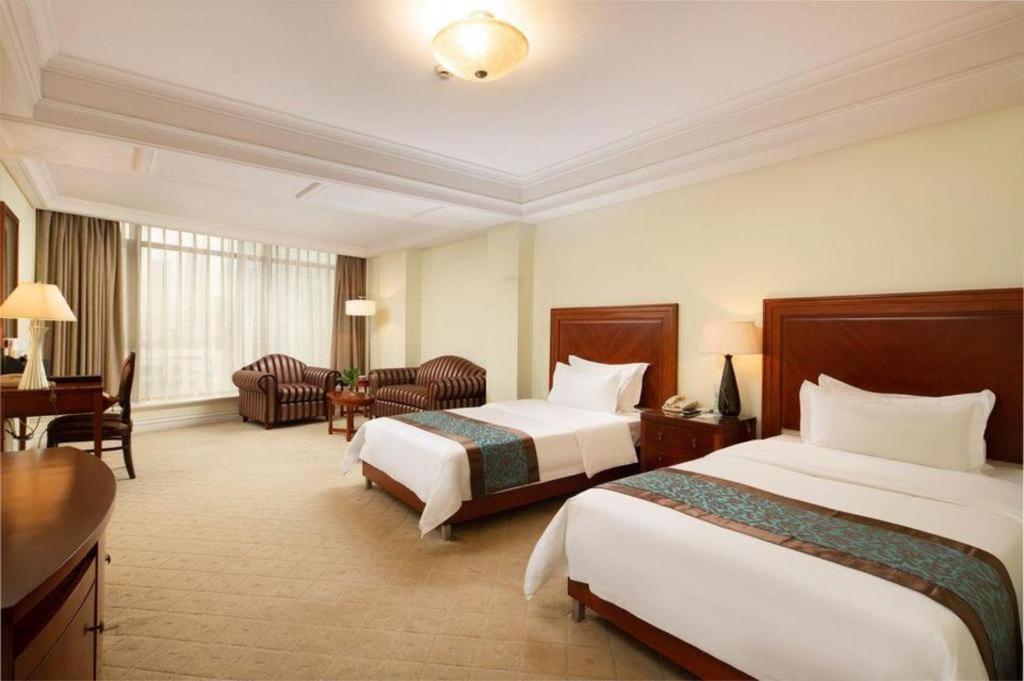 Jinling Tianming Grand Hotel 12/43