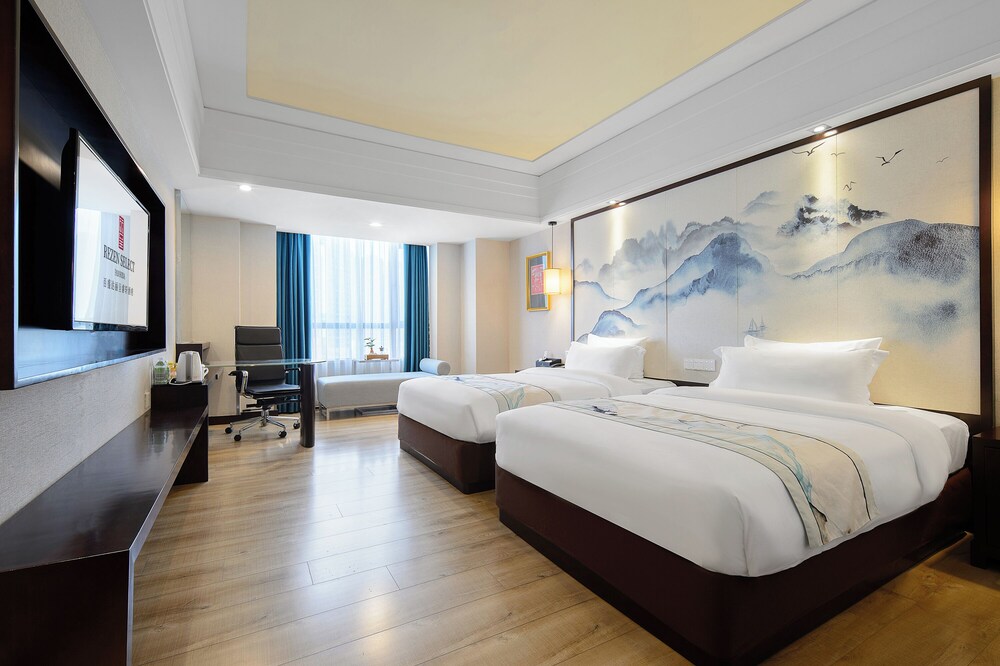EXCLUSIVE, TWIN BEDS