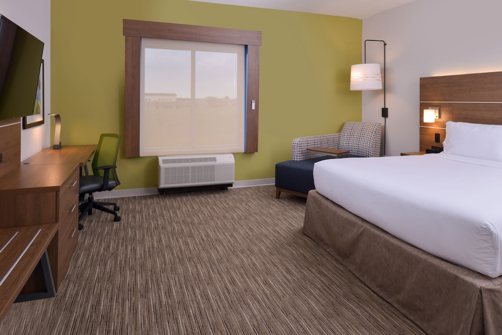 Holiday Inn Express Spring Hill 10/50