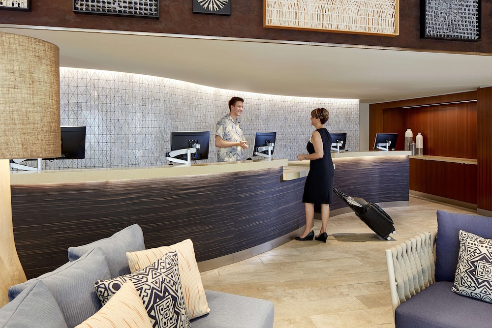 Hilton Garden Inn Waikiki Beach 7/68