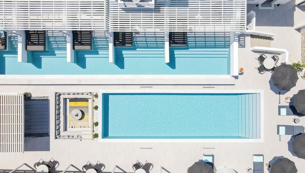 Quartano Suites by Heliessa 1/45