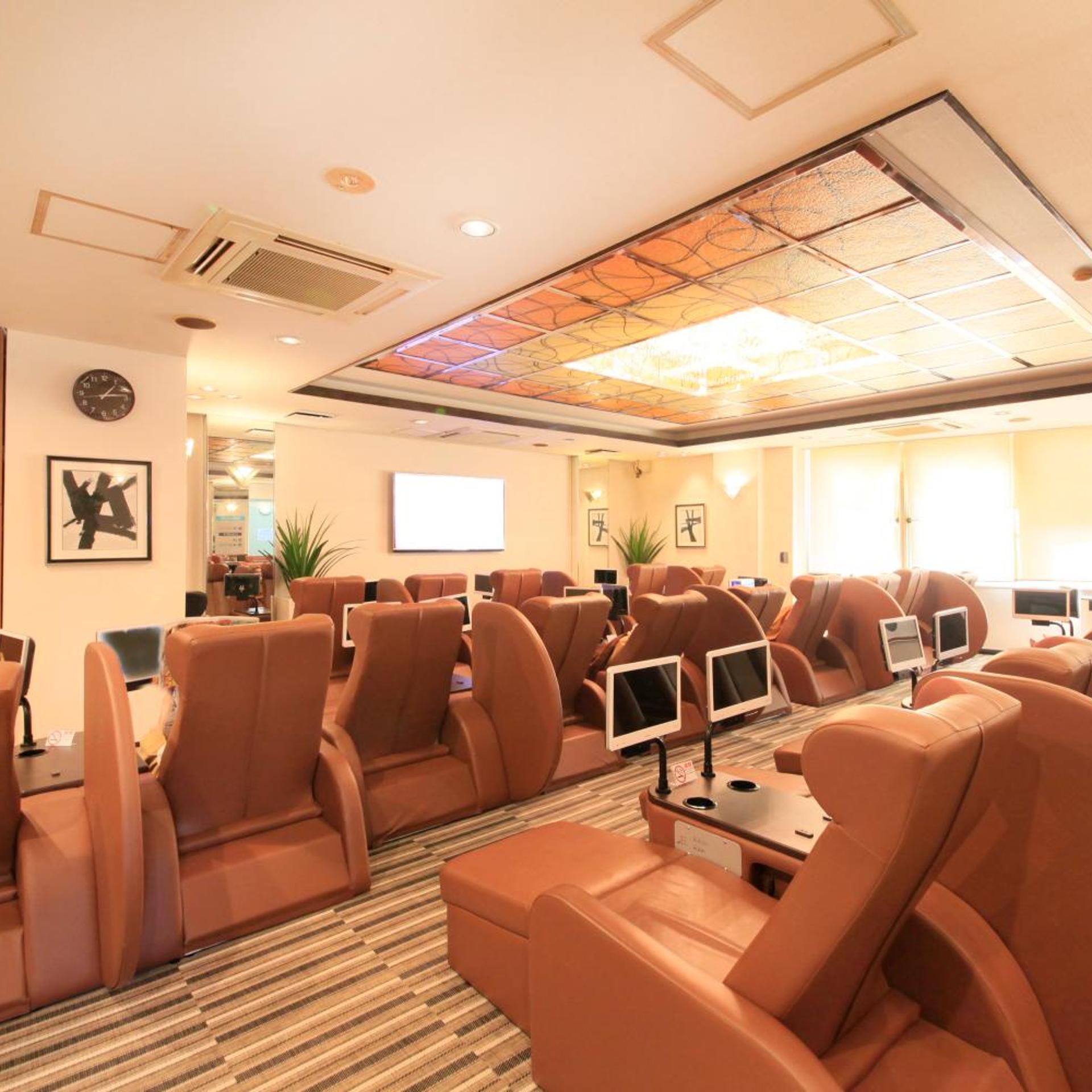 Ueno Station Hostel Oriental Ii (ex. Capsule and Sauna New Century - Caters to Men) 16/23