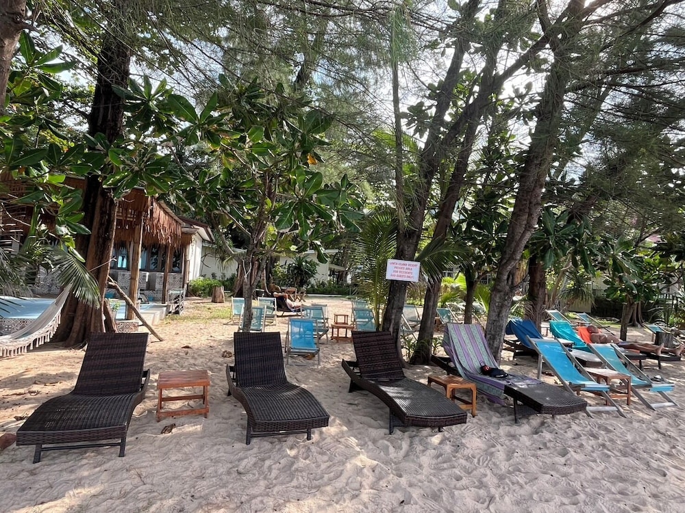 Lanta Island Resort 63/69