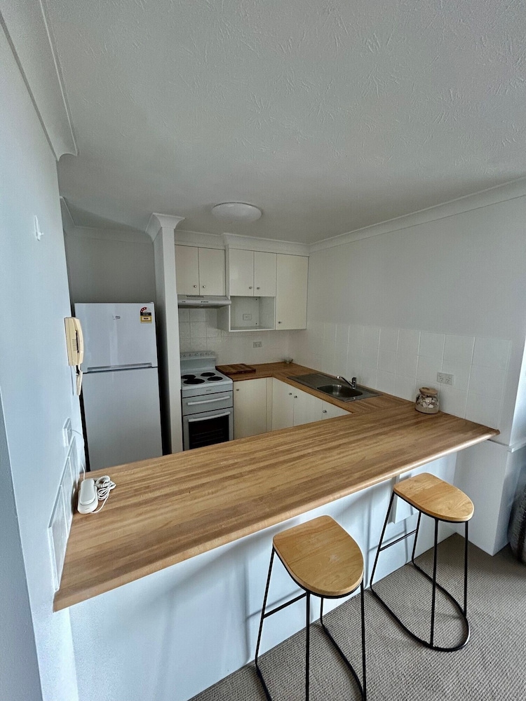 Pacific Resort Broadbeach 66/77