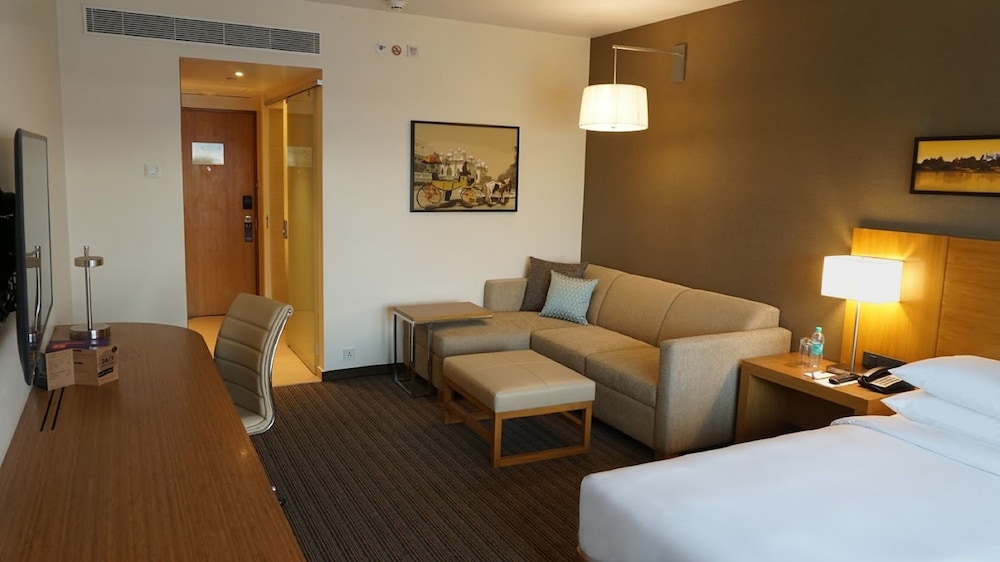 Hyatt Place Hyderabad/Banjara Hills 48/67