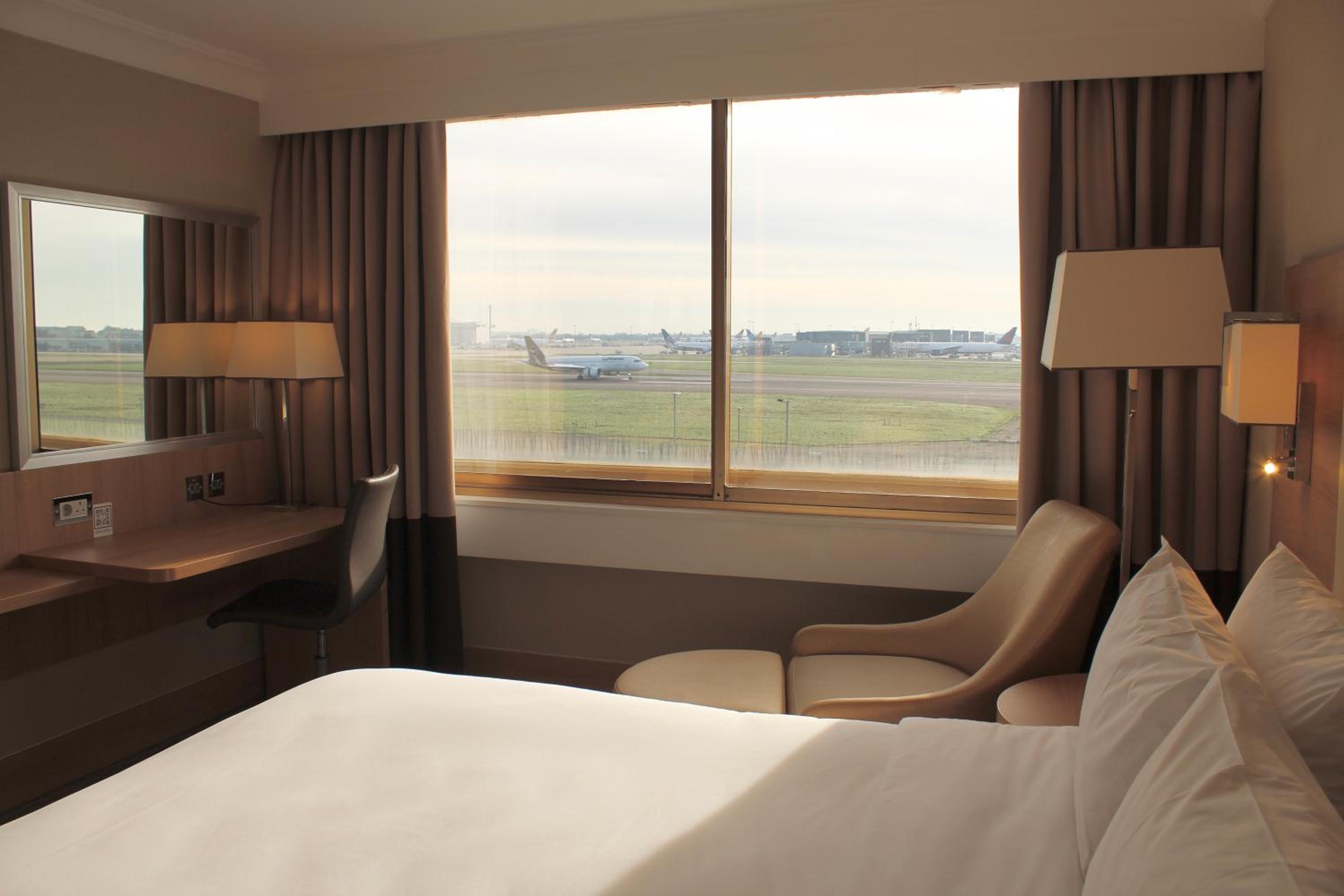 Executive, Runway View