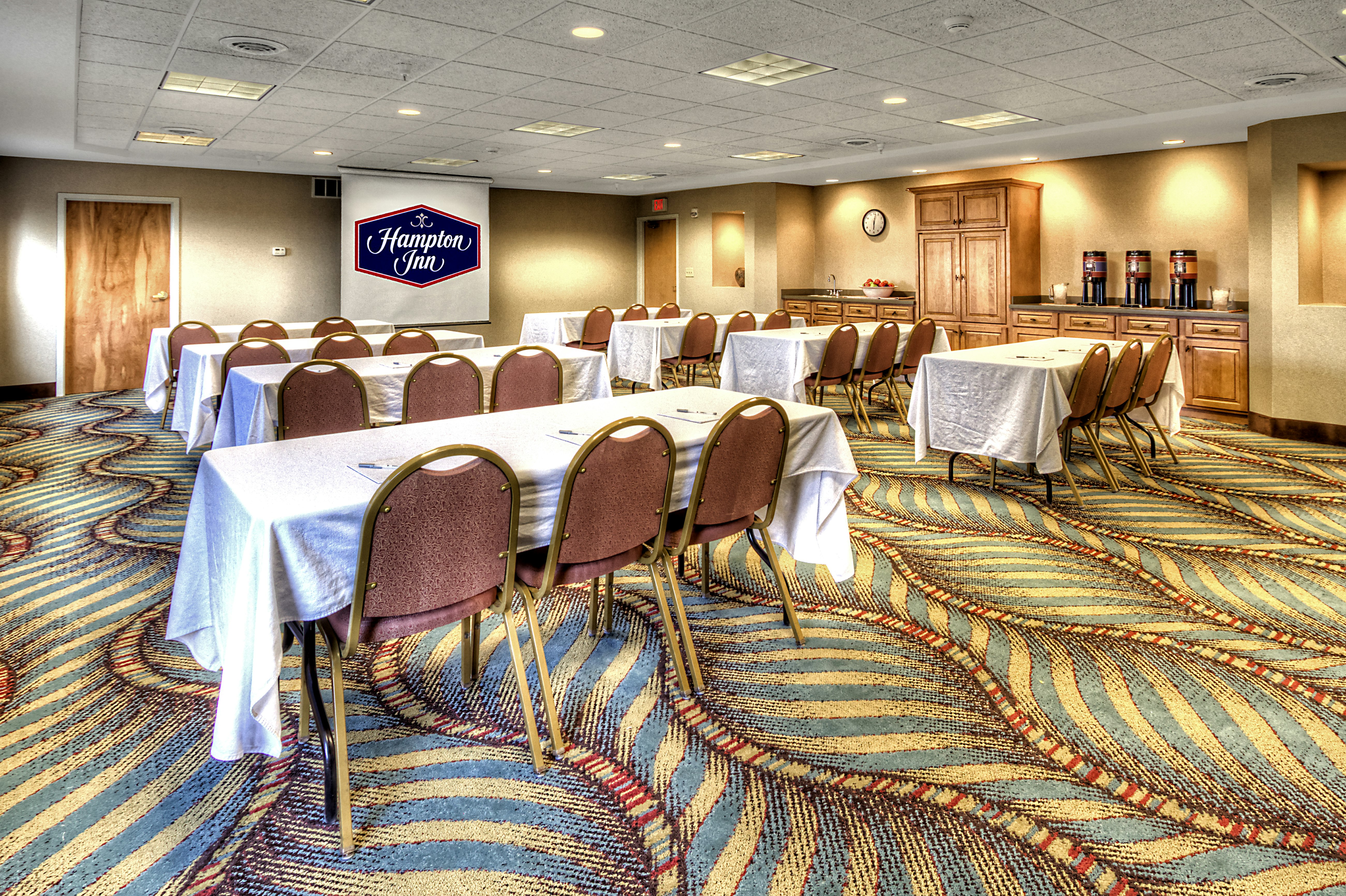 Hampton Inn & Suites Kalamazoo-Oshtemo 38/42