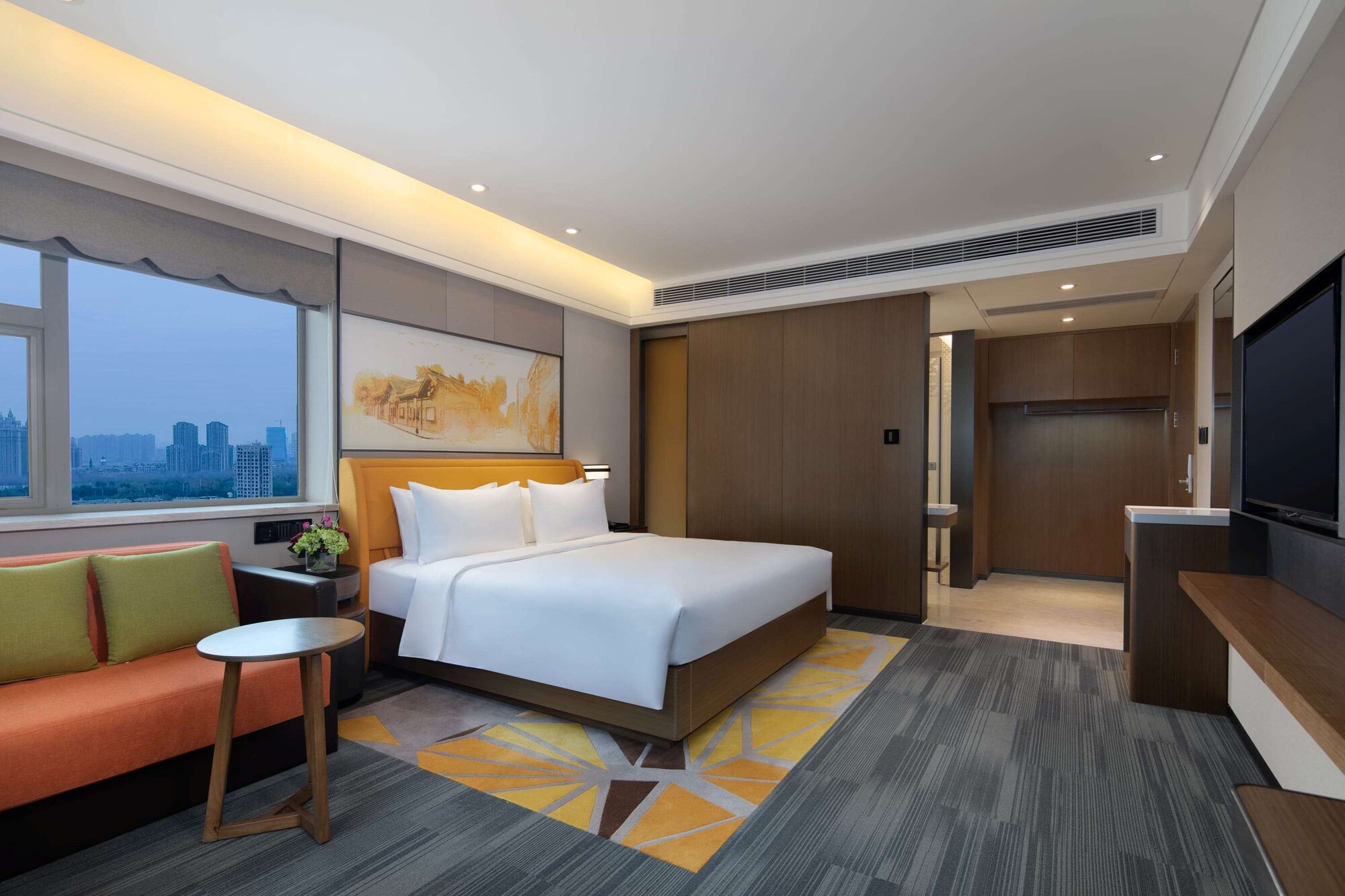 BUSINESS, KING BED
