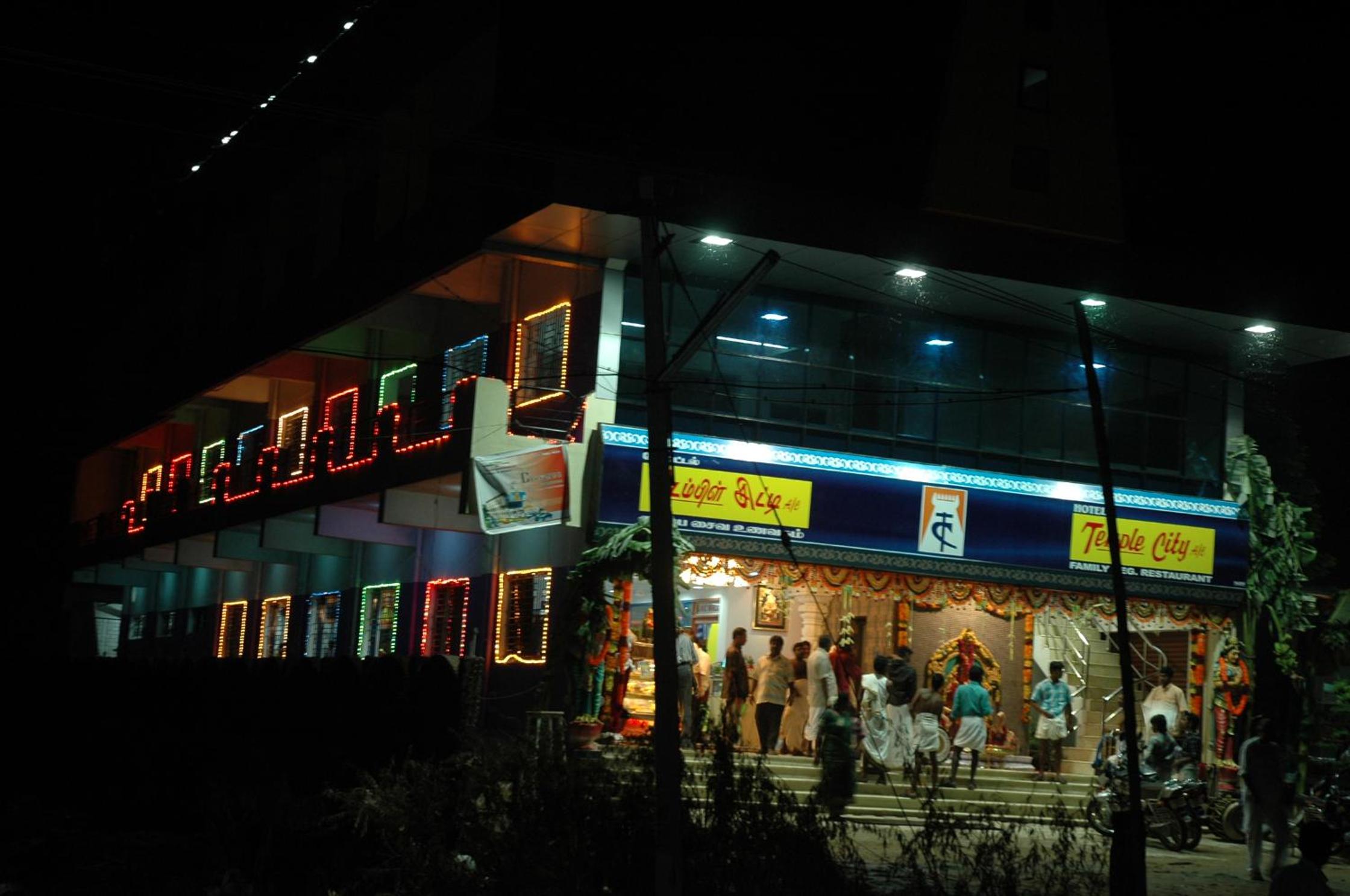 Hotel Temple City 2/49
