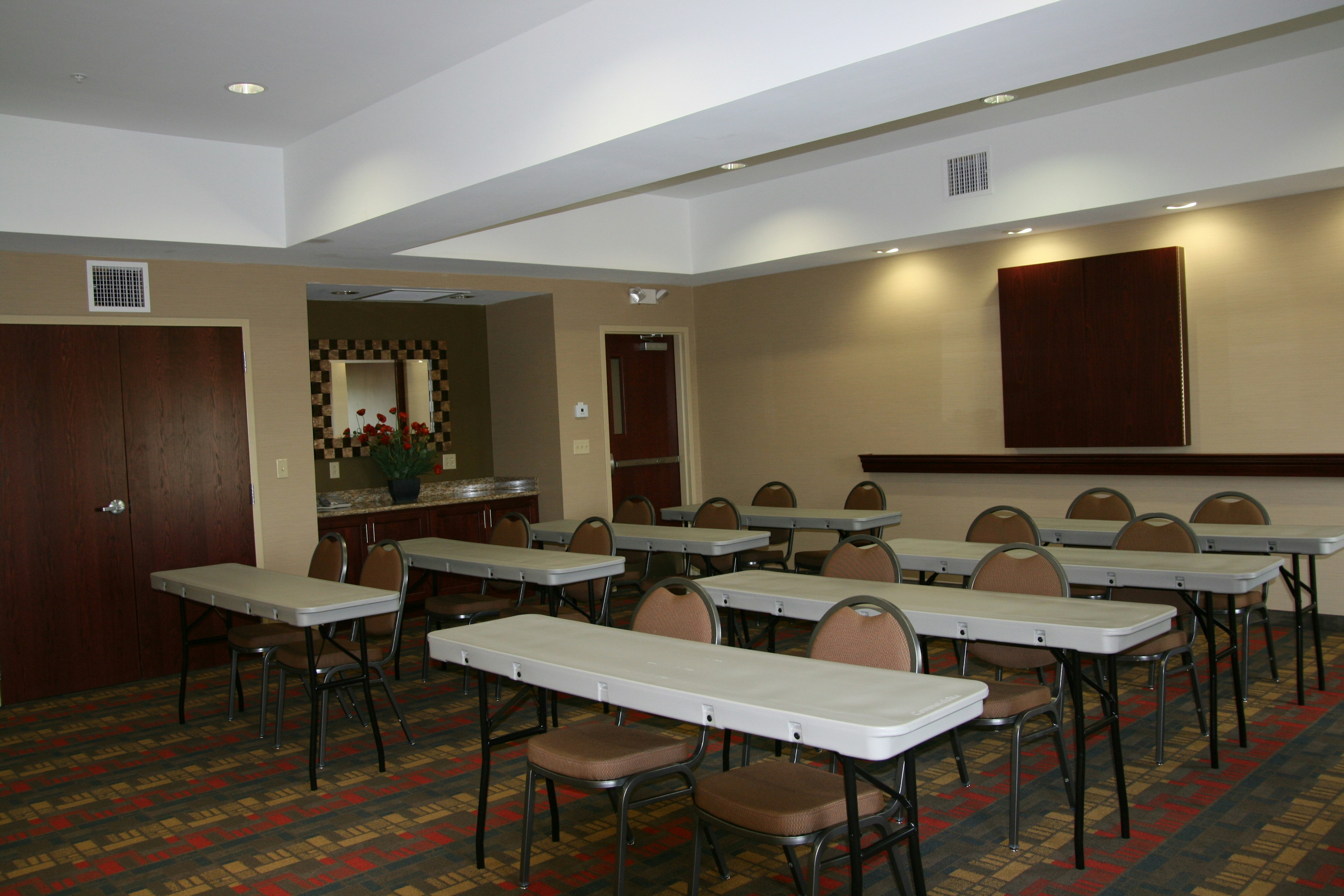 Hampton Inn Suites West Point Ms 23/26