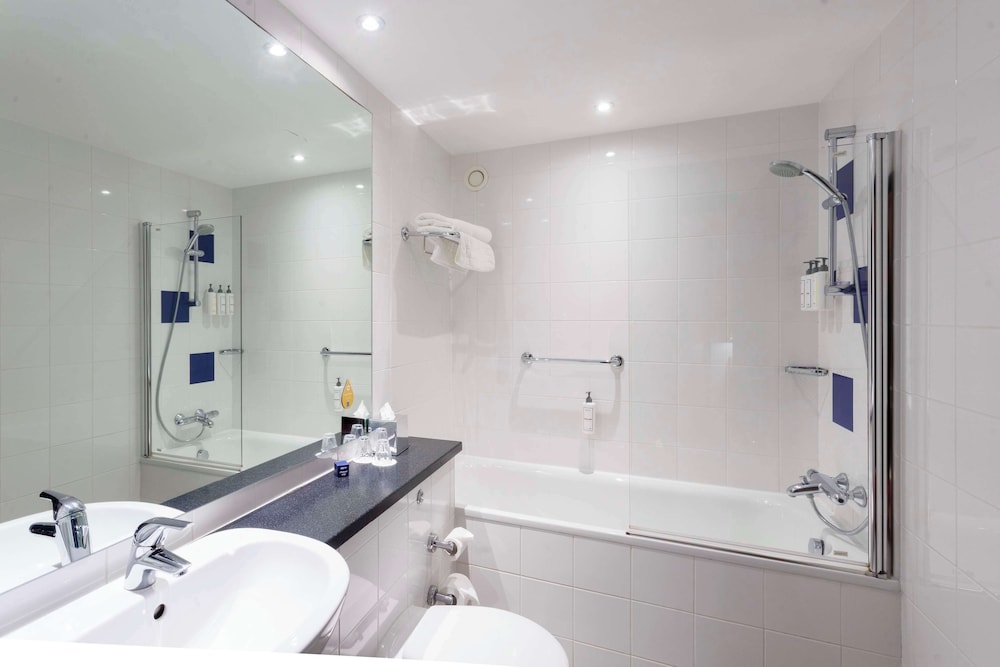 Park Inn by Radisson Aberdeen 61/62