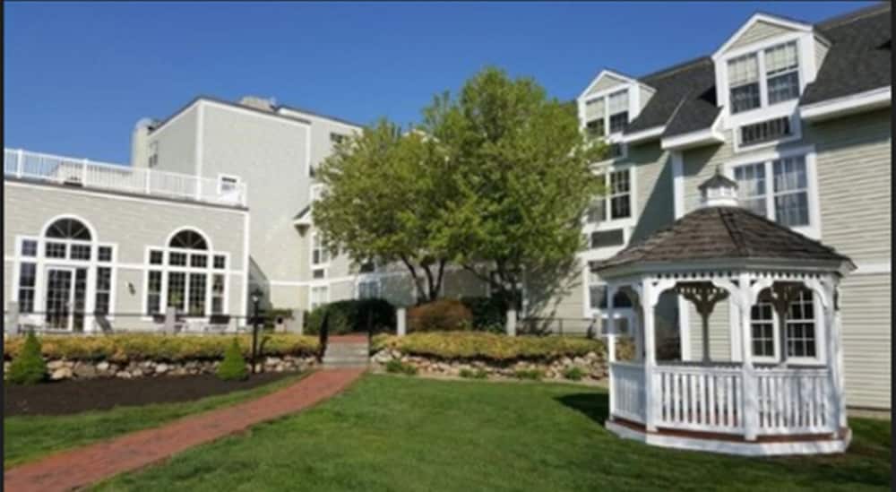 Westford Regency Inn And Conference Center 13/18
