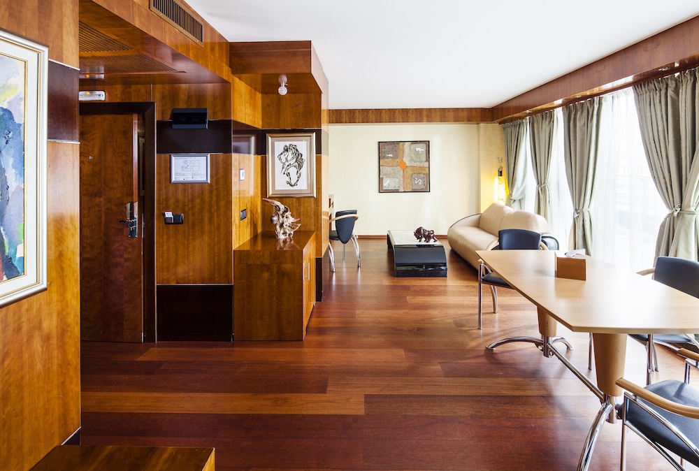 Hotel Anel 54/70